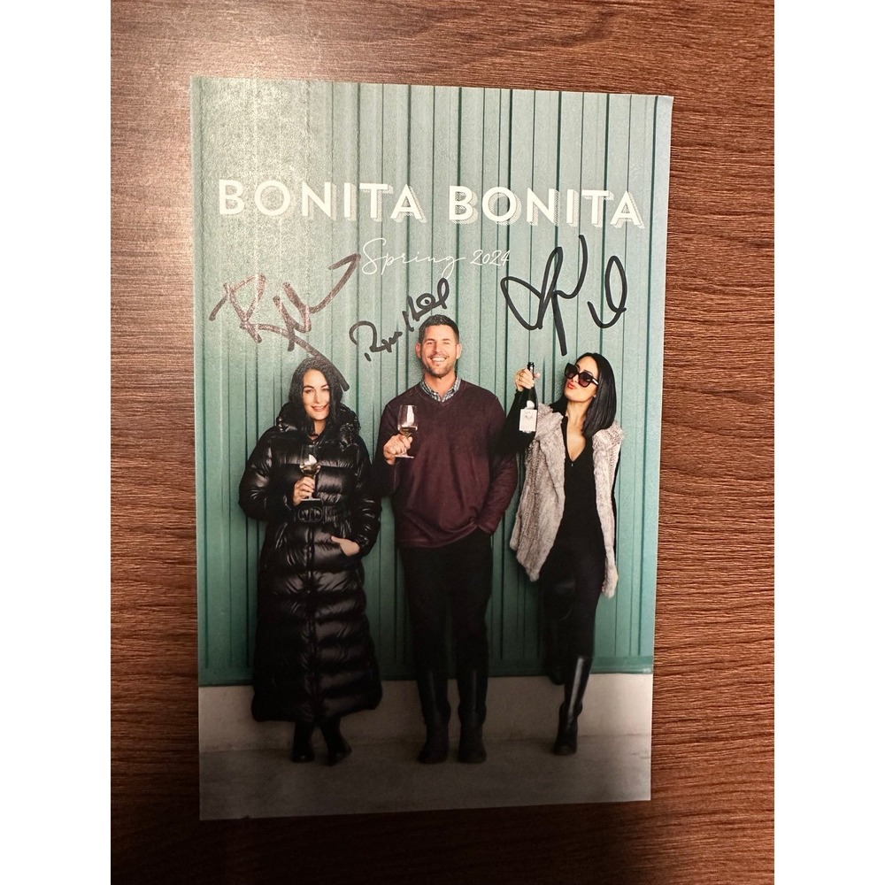 The Bella Twins Autograph wine club Photo